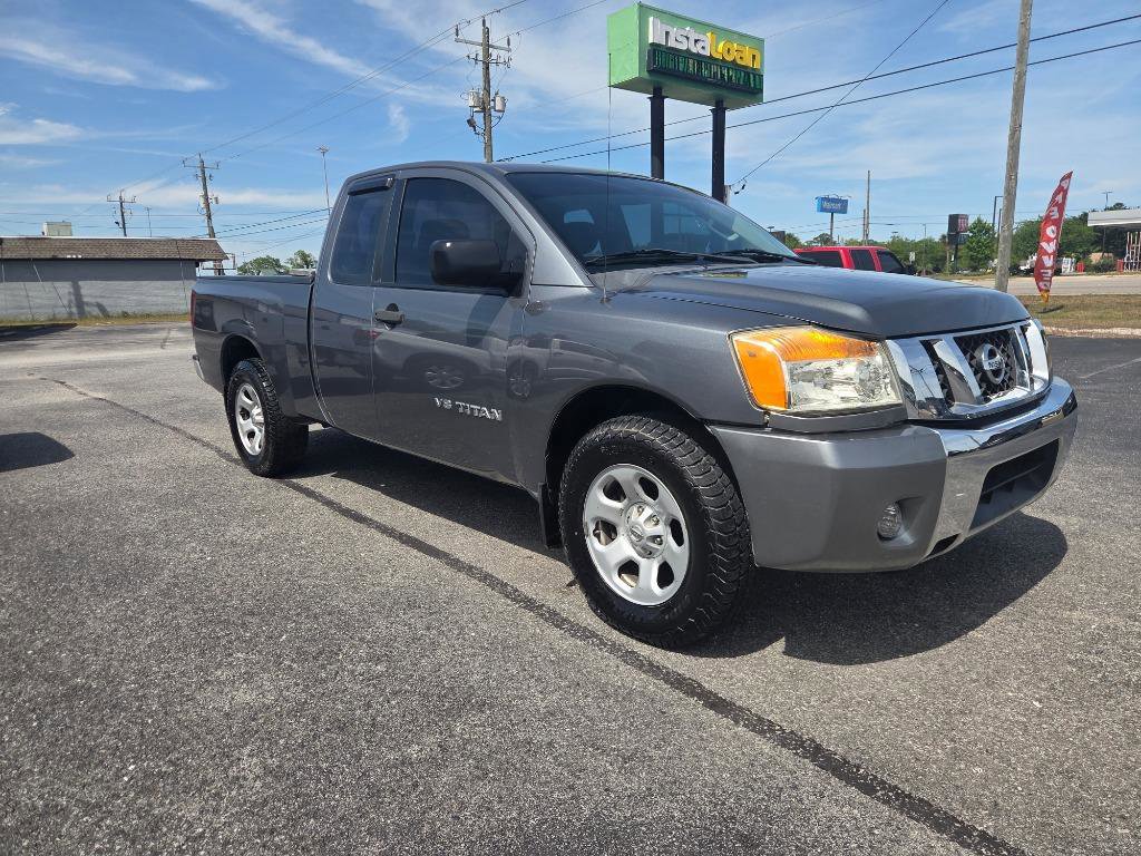 Used 2014 Nissan Titan S RWD image 4