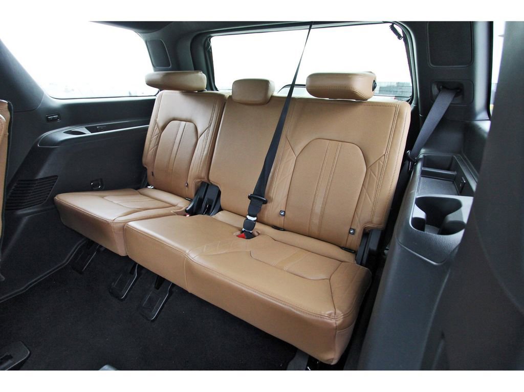 Used 2022 Ford Expedition Platinum image 13