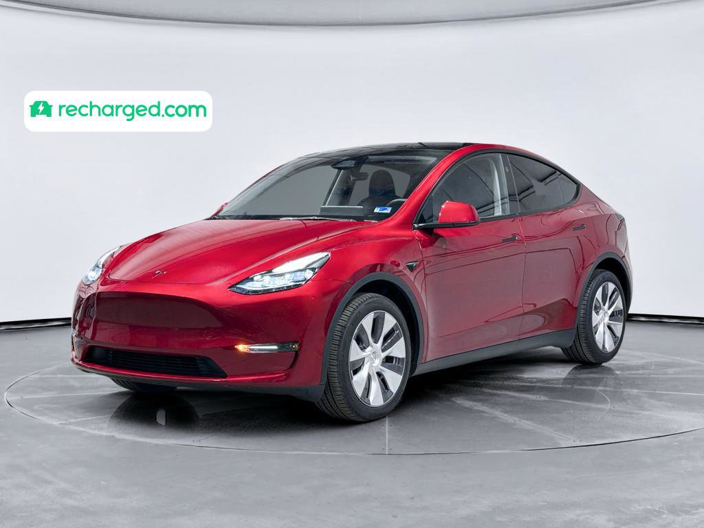 Used 2024 Tesla Model Y Long Range AWD/4WD image 1