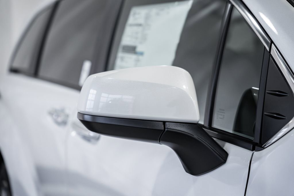 New 2026 Toyota Sienna XLE image 16