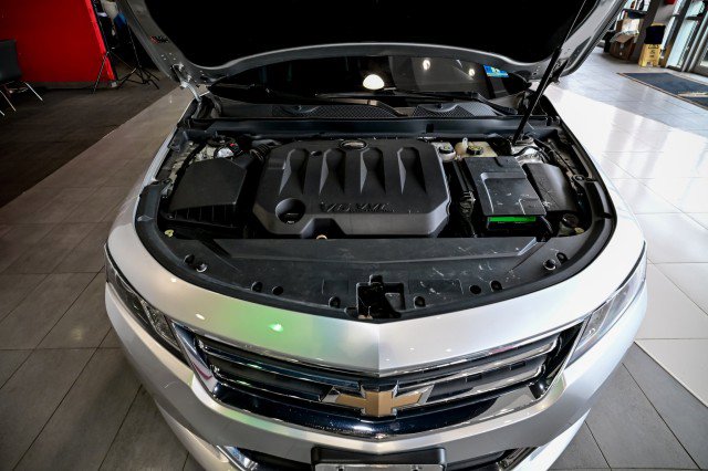 Used 2019 Chevrolet Impala LT FWD image 43