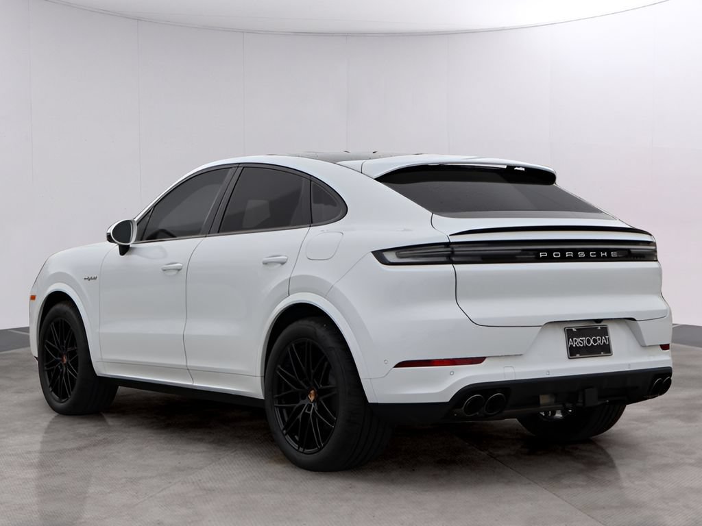 New 2026 Porsche Cayenne E-Hybrid Coupe AWD/4WD image 3