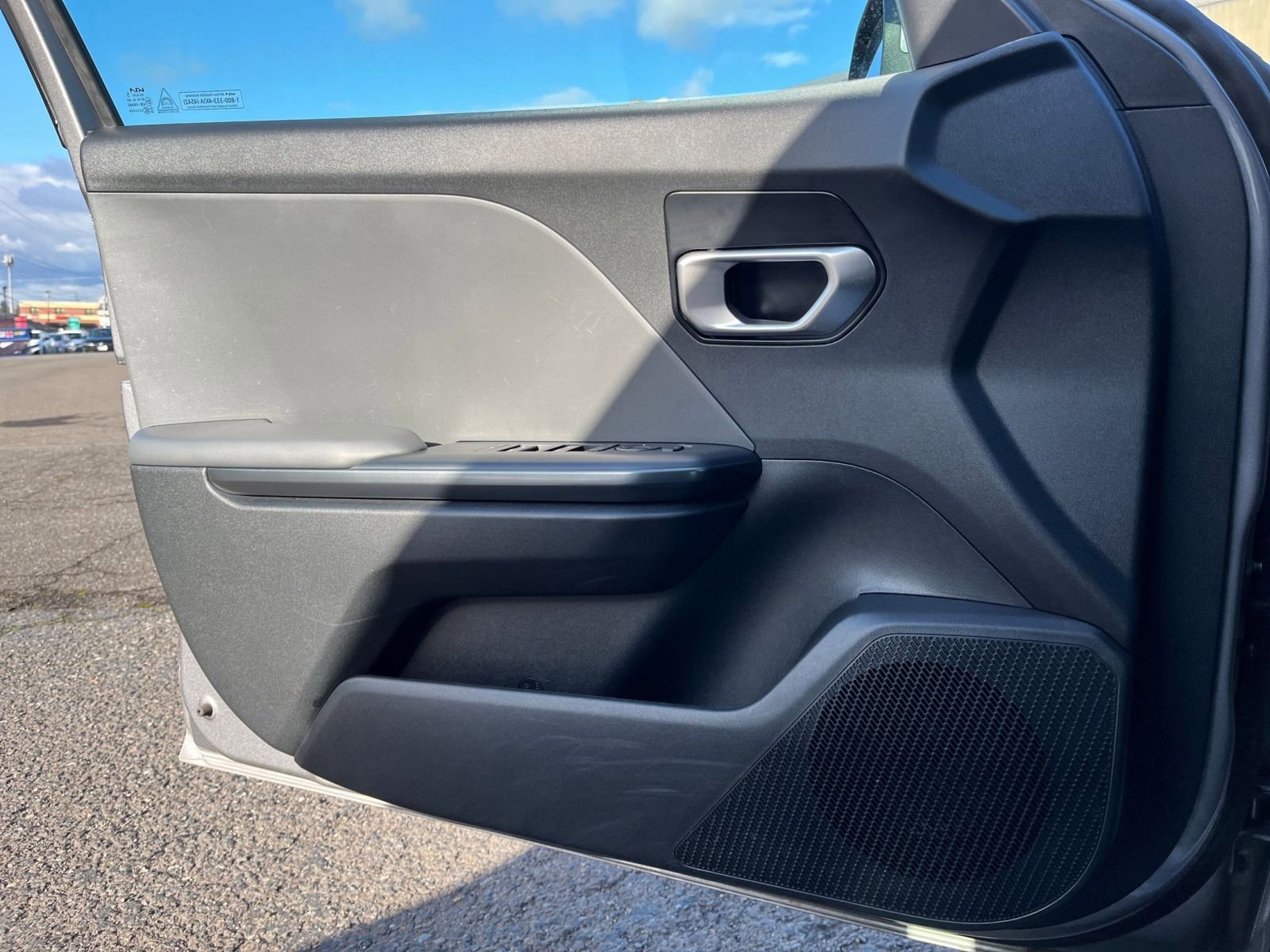 Used 2025 Kia K4 LXS image 18