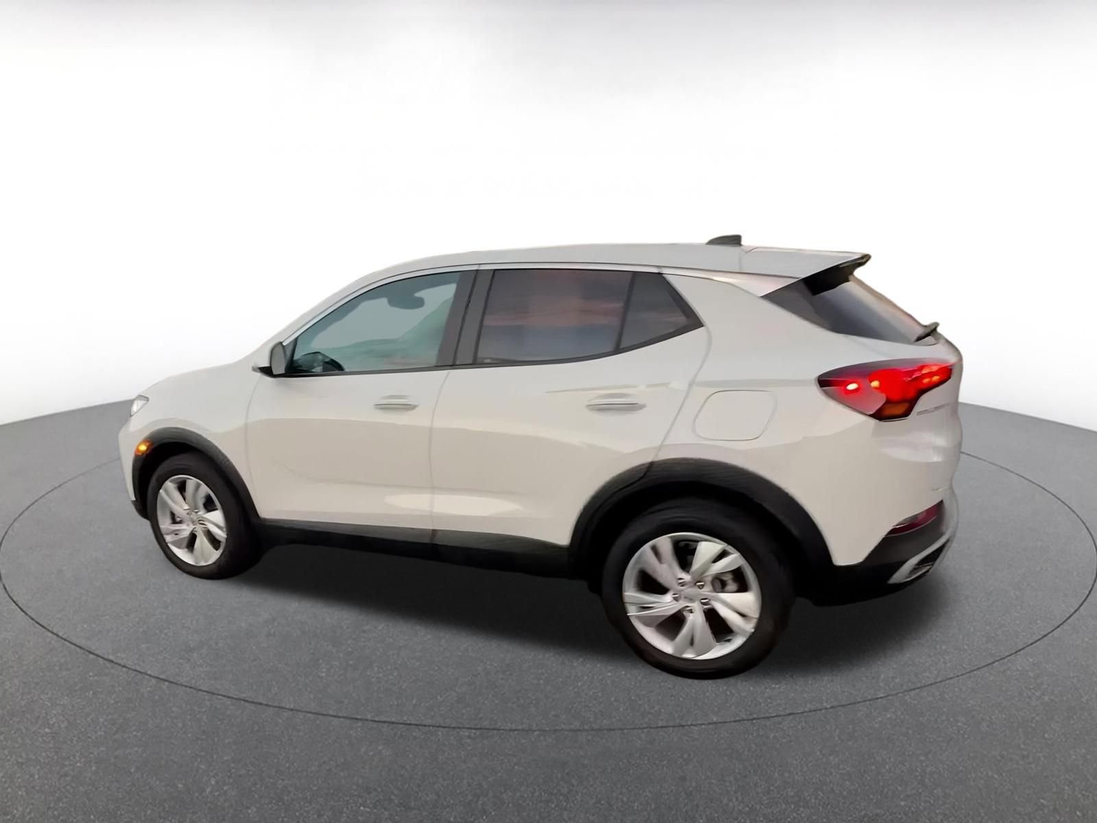 Used 2025 Buick Encore GX Preferred image 9