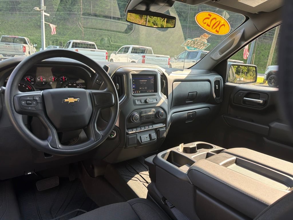Certified 2025 Chevrolet Silverado 1500 Custom w/ Turbomax Blackout Package AWD/4WD image 20