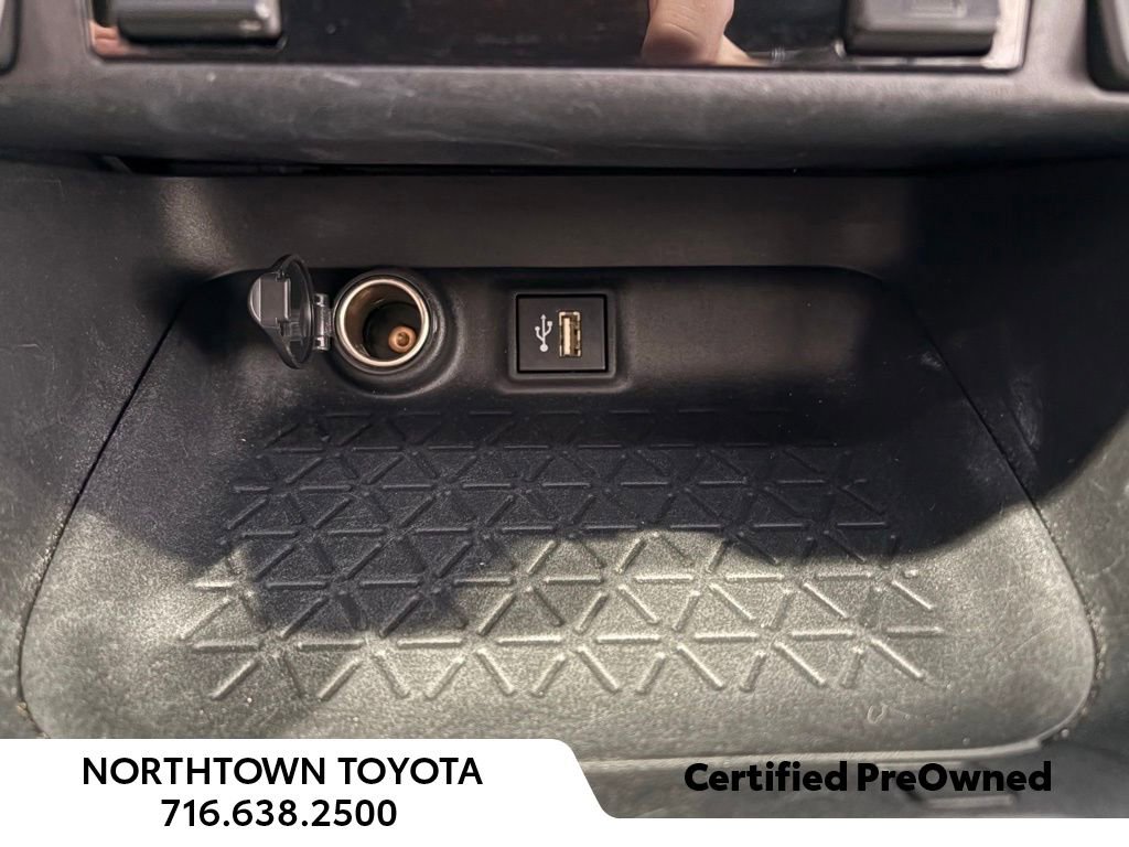 Used 2023 Toyota RAV4 XLE image 30