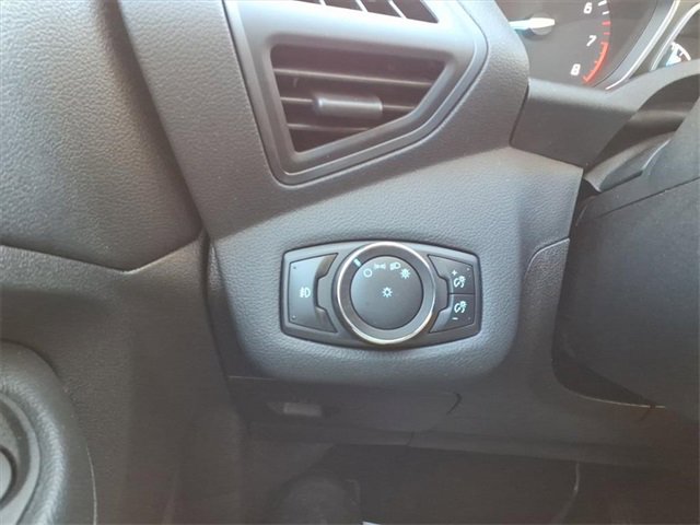 Used 2015 Ford Escape SE w/ Equipment Group 201A image 15