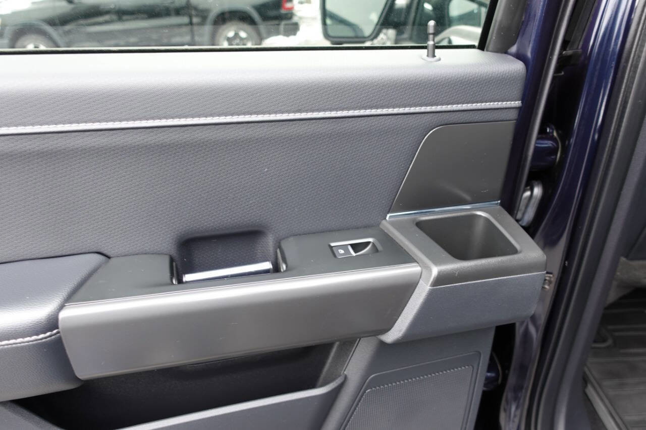 Used 2024 Ford F150 XLT w/ Equipment Group 302A MID image 19