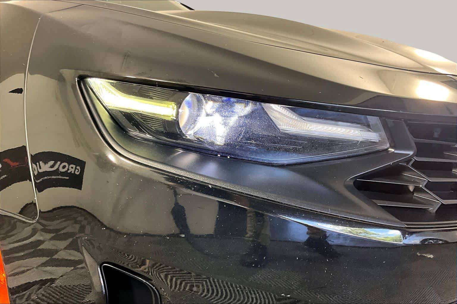 Used 2019 Chevrolet Camaro LT RWD image 25