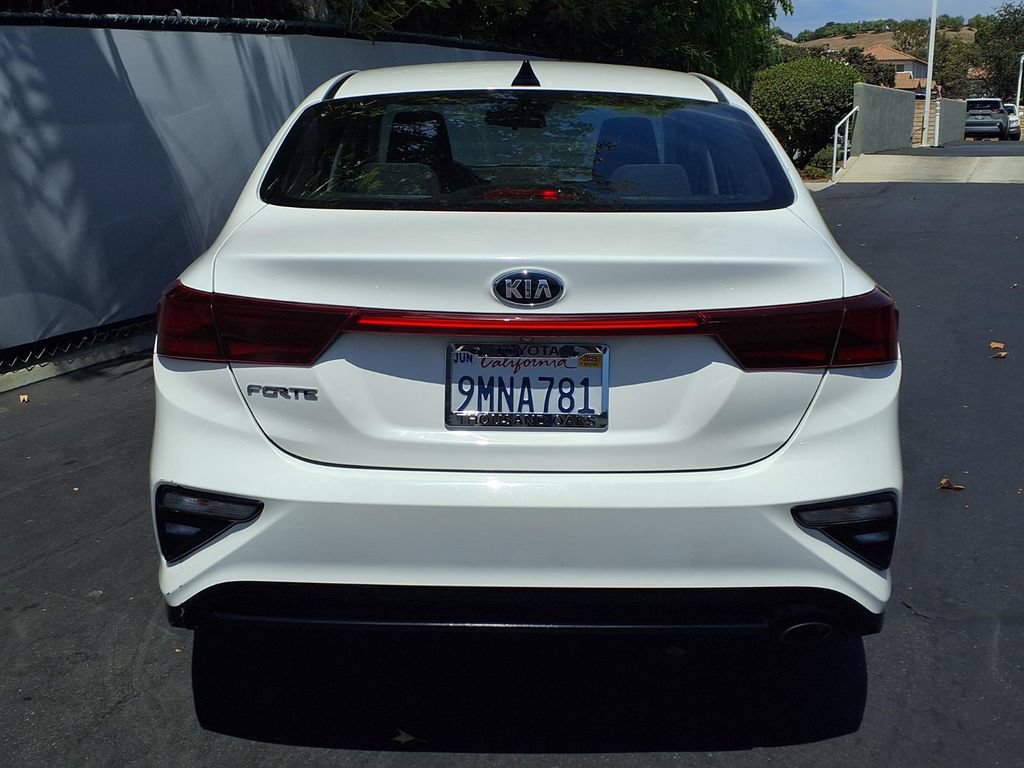 Used 2020 Kia Forte LXS FWD image 4