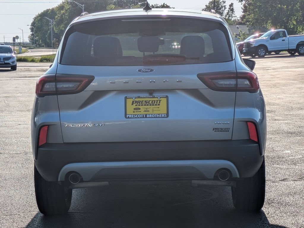 Used 2023 Ford Escape Platinum AWD/4WD image 6
