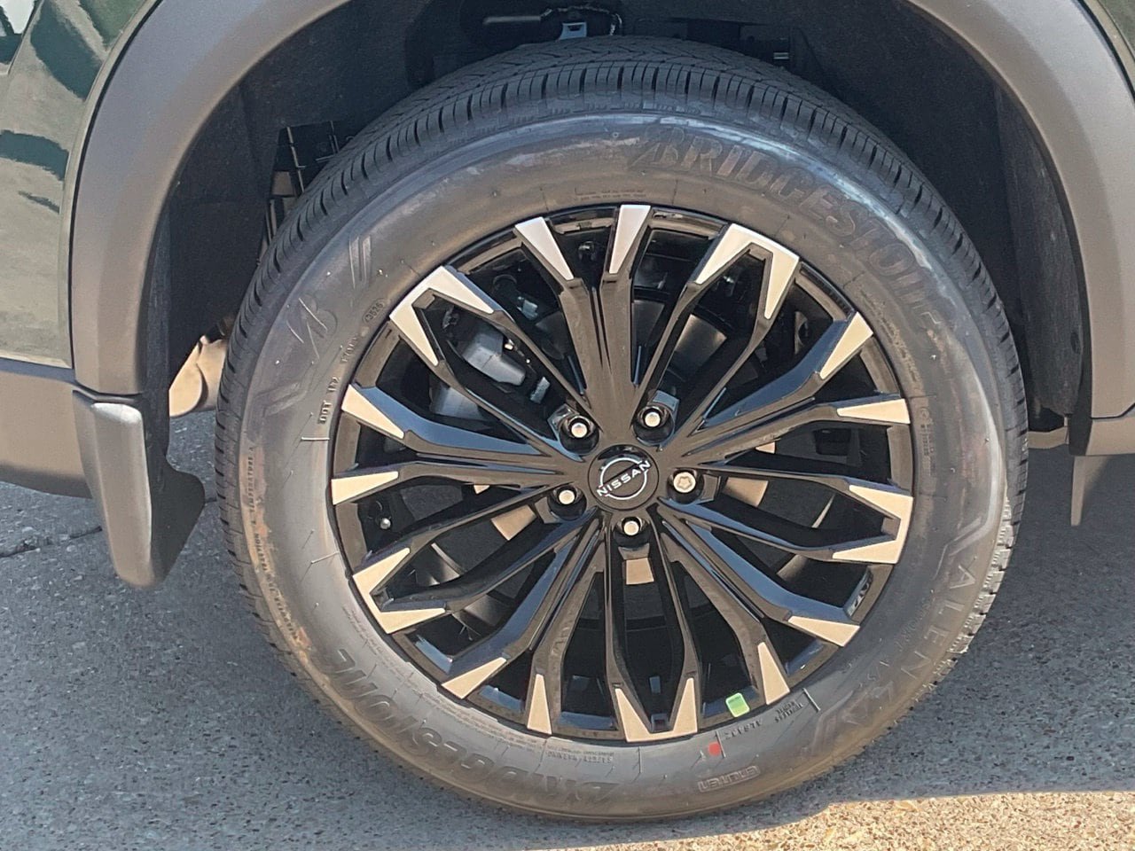 New 2027 Nissan Rogue Dark Armor AWD/4WD image 7