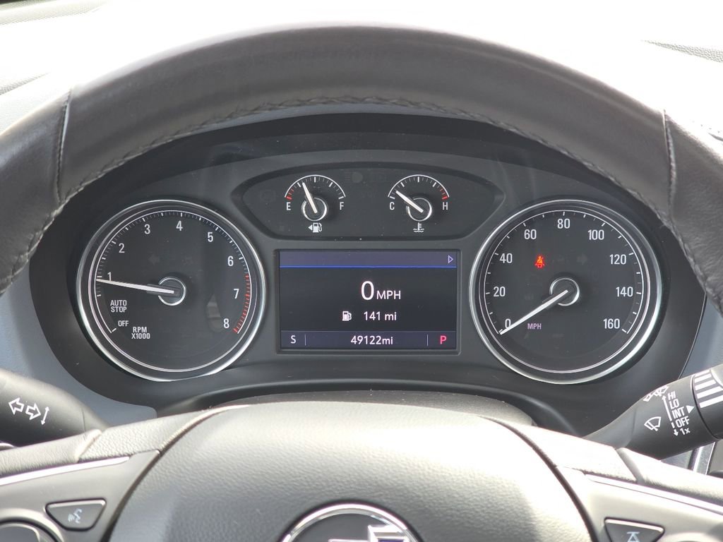 Used 2020 Buick Enclave Essence image 30