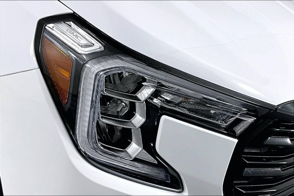 Used 2022 GMC Terrain SLT w/ Elevation Edition FWD image 29
