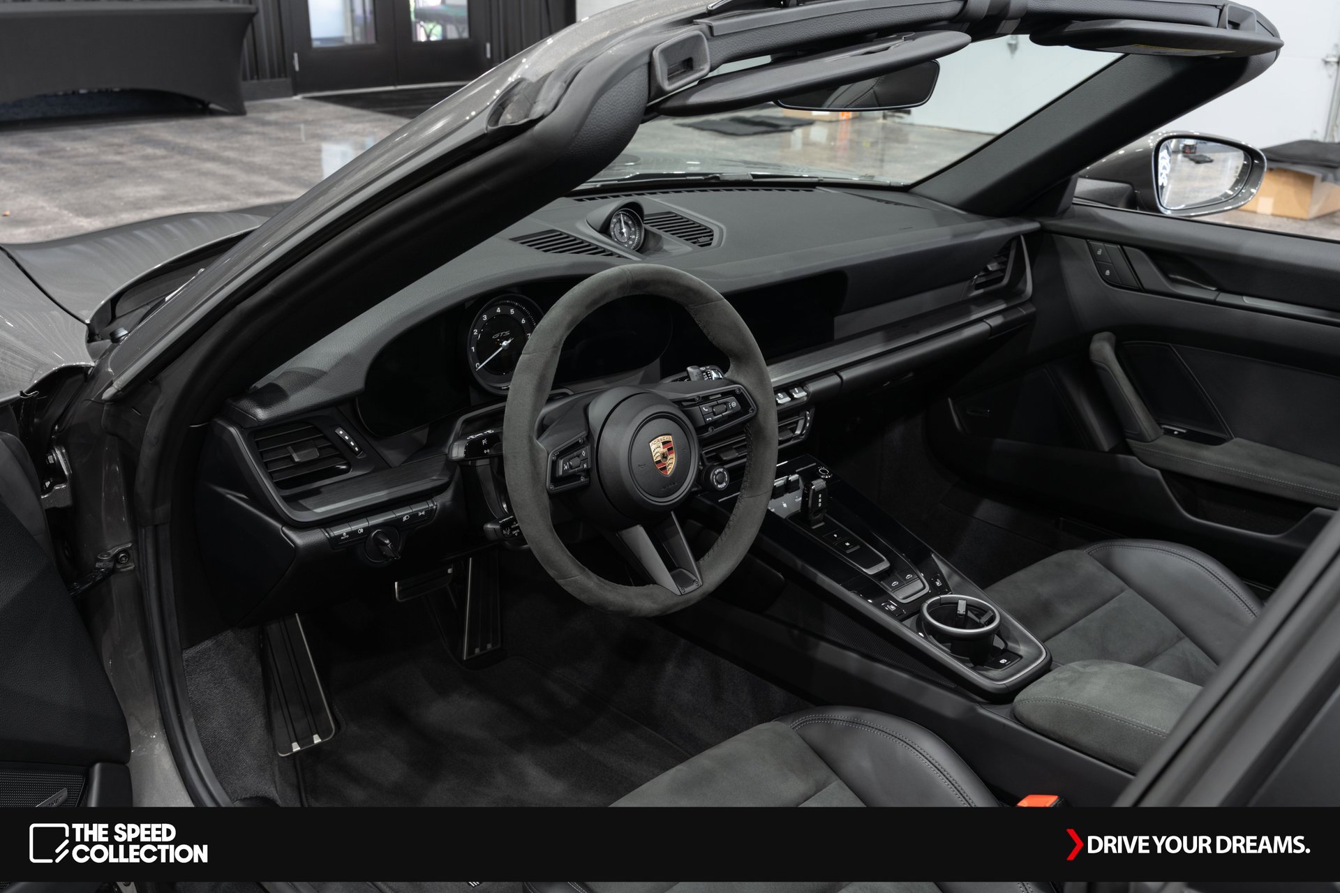 Used 2024 Porsche 911 Targa 4 GTS w/ Premium Package image 13