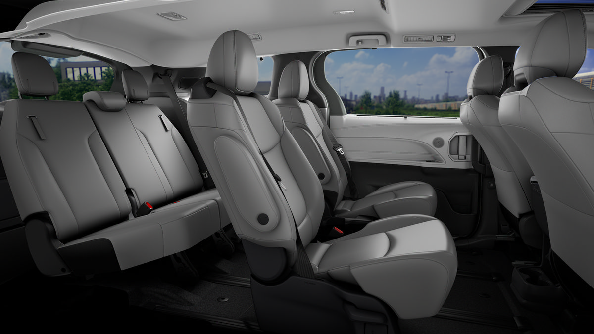 New 2026 Toyota Sienna XLE FWD image 32