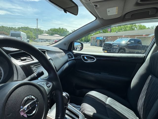 Used 2018 Nissan Sentra SV w/ Premium Package (P01) FWD image 38