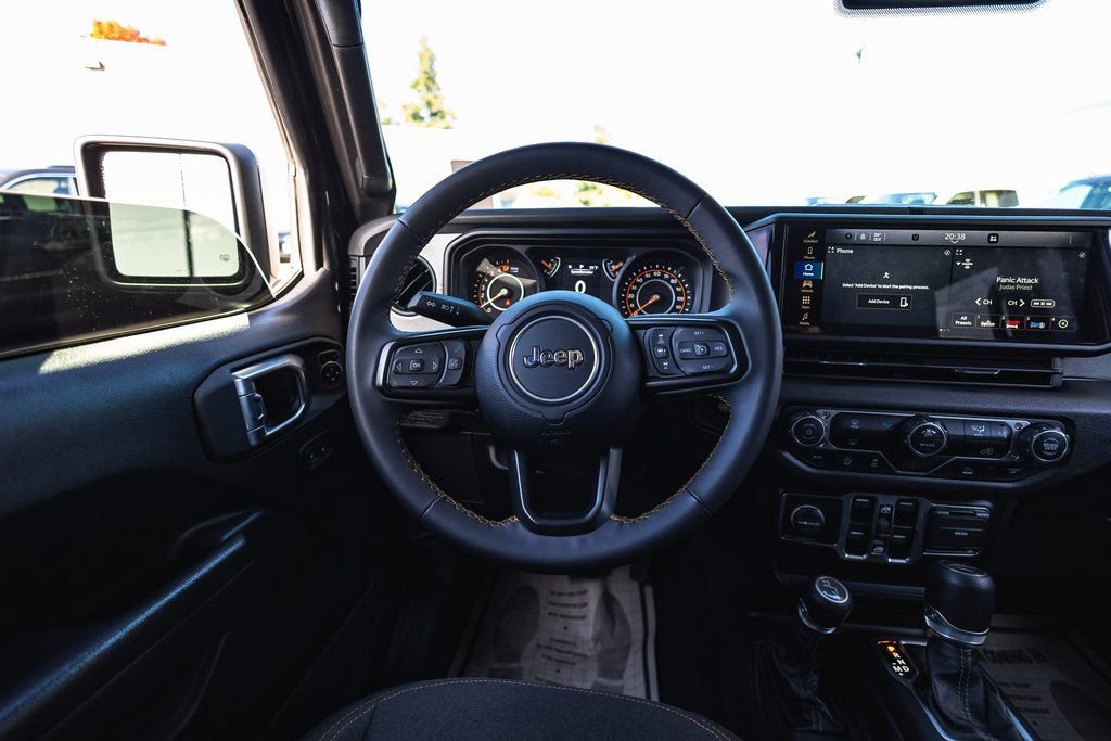 Used 2024 Jeep Gladiator Sport image 29
