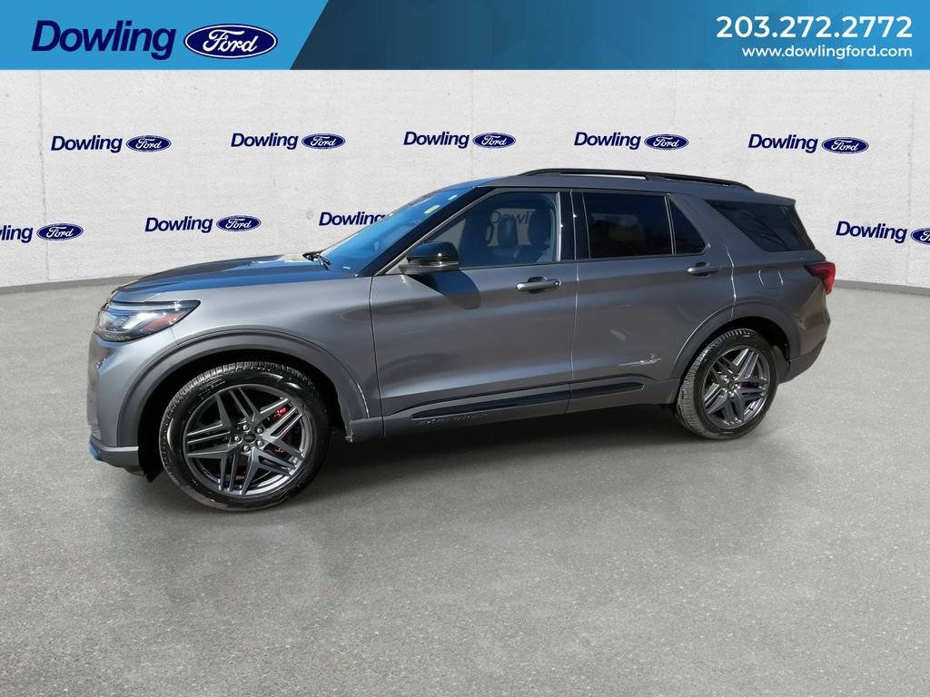 Used 2025 Ford Explorer ST image 8