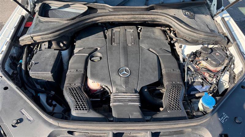 Used 2015 Mercedes-Benz GL 450 4MATIC image 44
