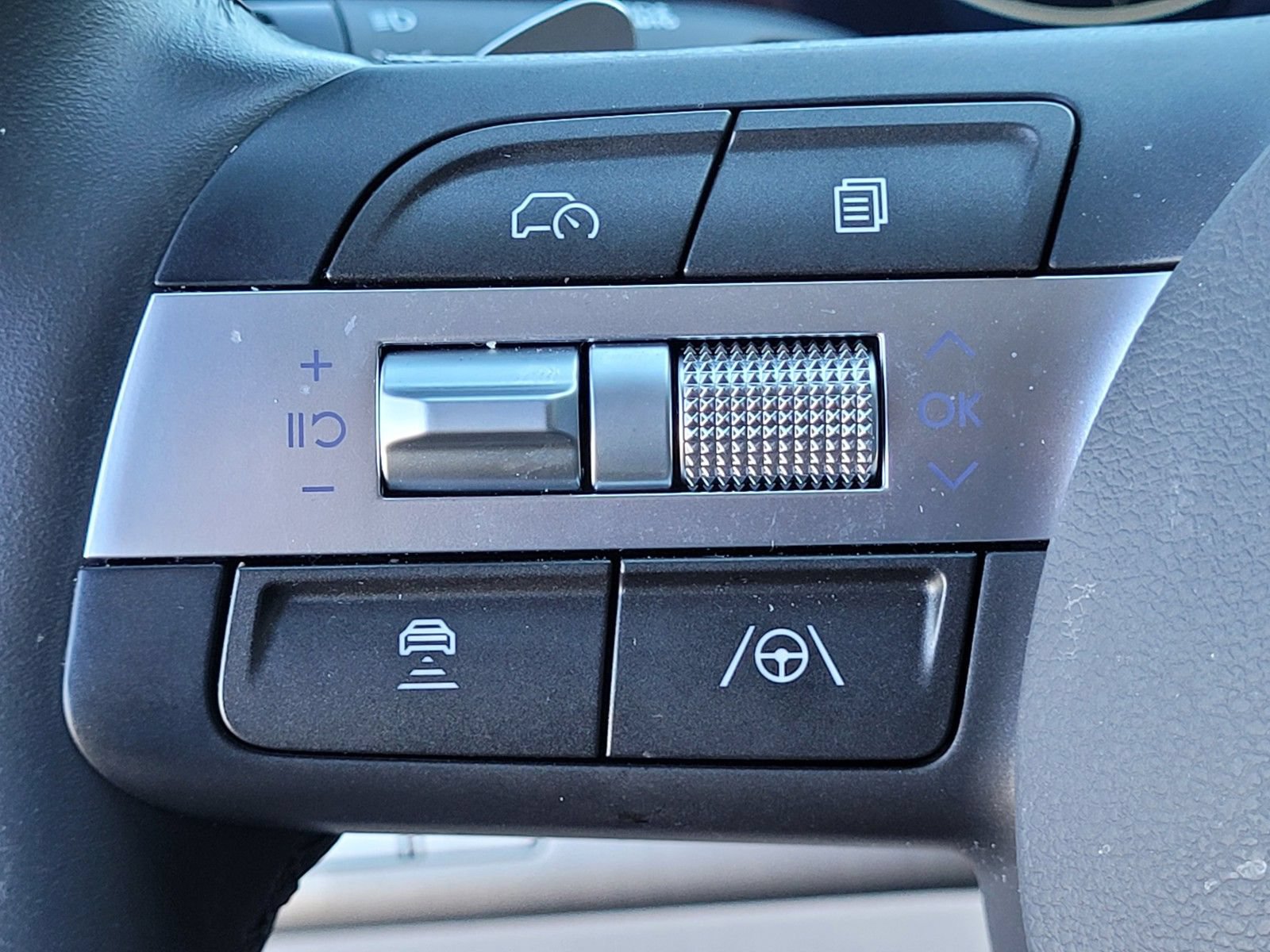 Certified 2026 Hyundai Kona SEL Premium AWD/4WD image 24