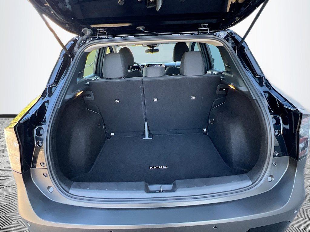 Used 2025 Nissan Kicks S FWD image 23