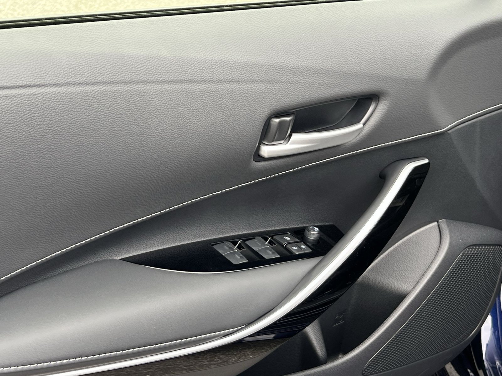 New 2027 Toyota Corolla XSE FWD image 10