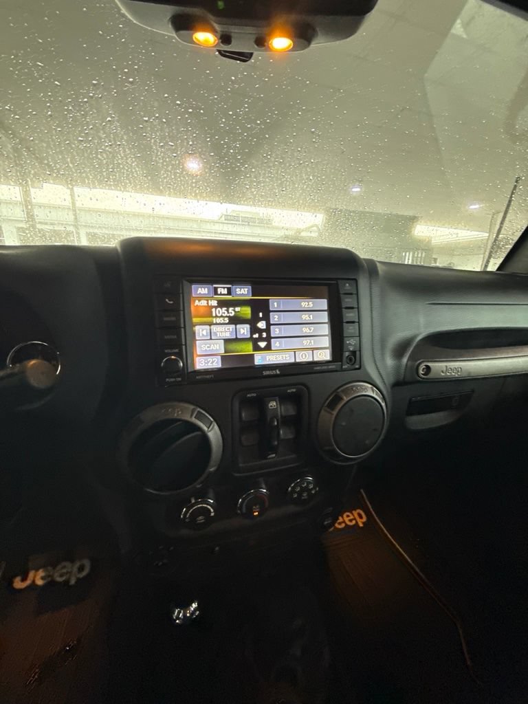 Used 2016 Jeep Wrangler Unlimited Sport w/ Quick Order Package 23S AWD/4WD image 13