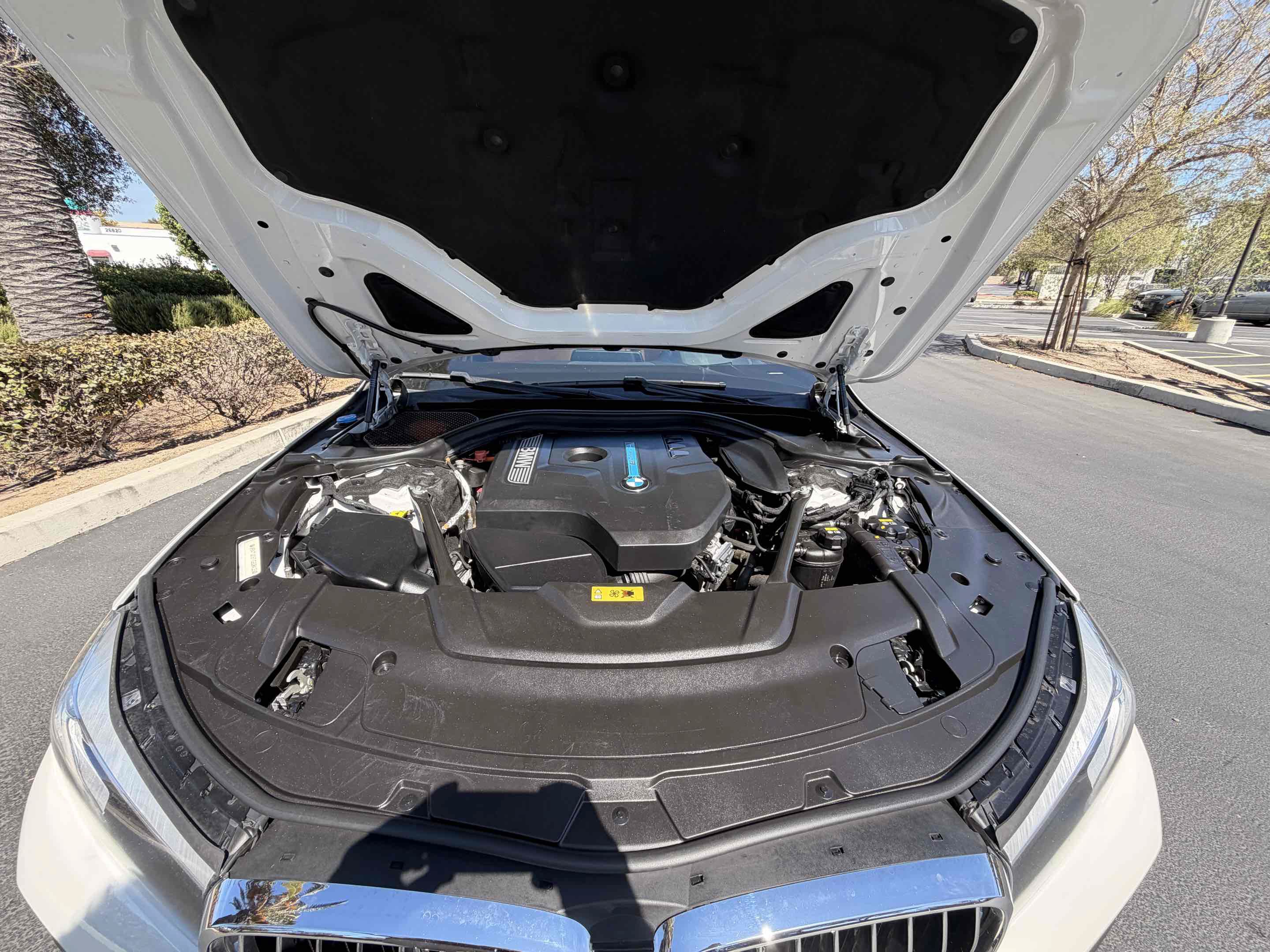 Used 2018 BMW 740e xDrive AWD/4WD image 17