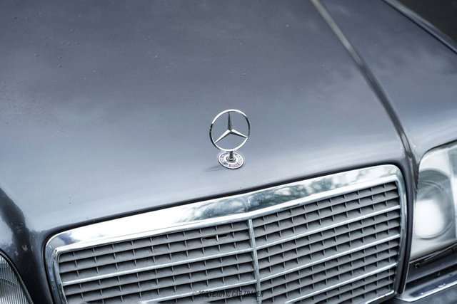 Used 1995 Mercedes-Benz E 320 Convertible image 60