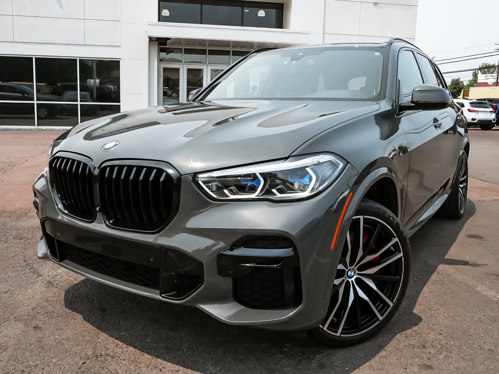 Used 2022 BMW X5 M50i w/ Executive Package AWD/4WD image 53