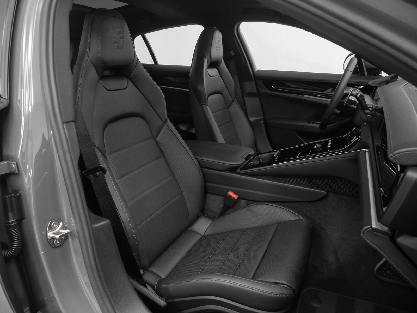 Certified 2025 Porsche Panamera 4 image 20