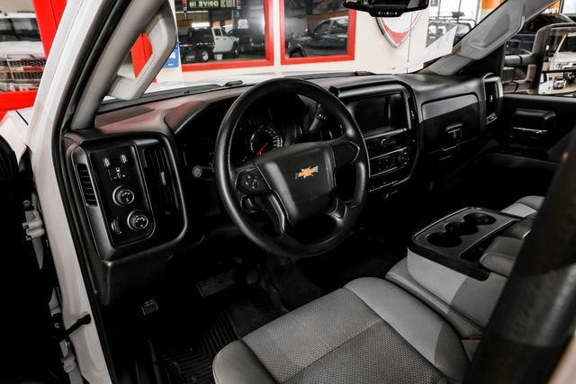 Used 2019 Chevrolet Silverado 2500 W/T AWD/4WD image 5