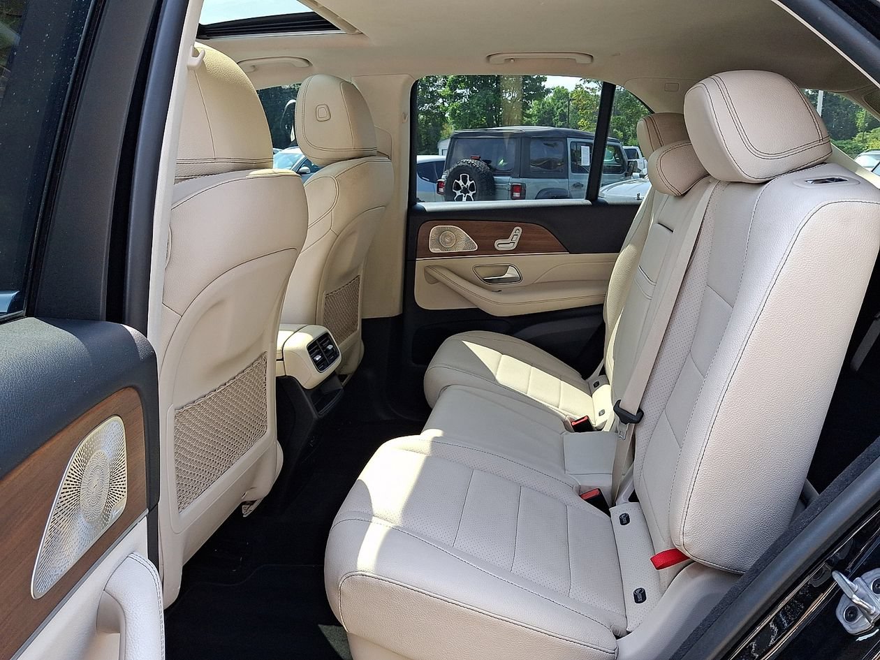 Used 2021 Mercedes-Benz GLE 350 w/ 3rd Row Seat Package image 10