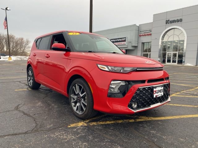 Used 2022 Kia Soul GT-Line image 2