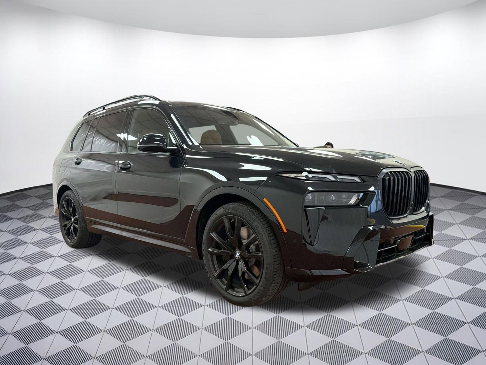 Used 2026 BMW X7 xDrive40i w/ M Sport Package AWD/4WD image 6