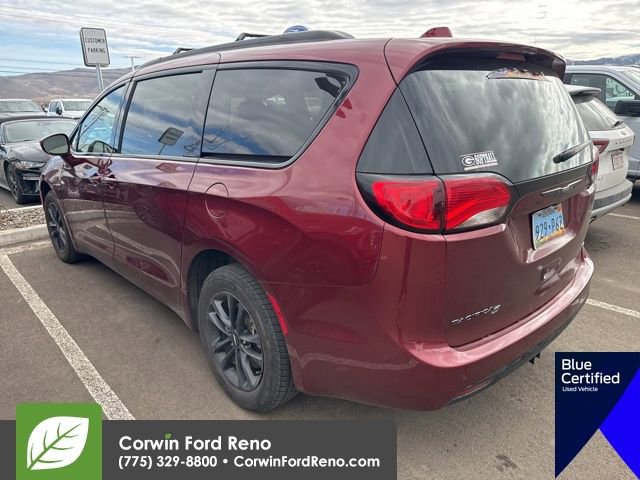 Used 2020 Chrysler Pacifica Touring-L image 8