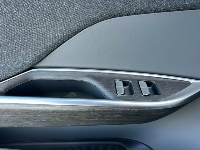 Used 2024 Lucid Air Touring image 11