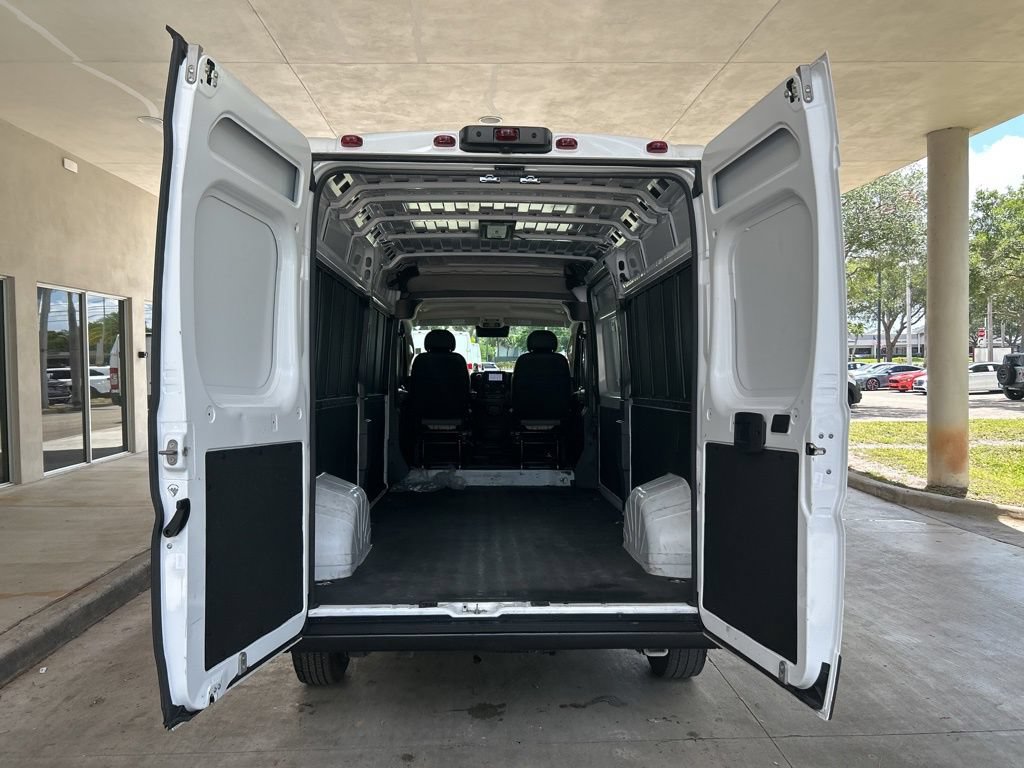 Used 2025 RAM ProMaster 2500 w/ Convenience Group FWD image 36