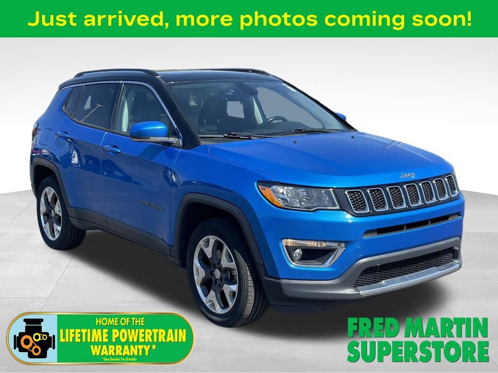 Used 2018 Jeep Compass Limited w/ Navigation Group AWD/4WD image 1