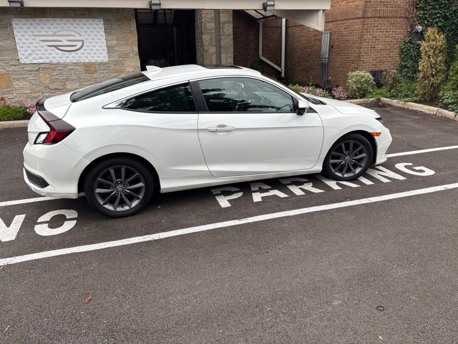 Used 2019 Honda Civic EX image 7