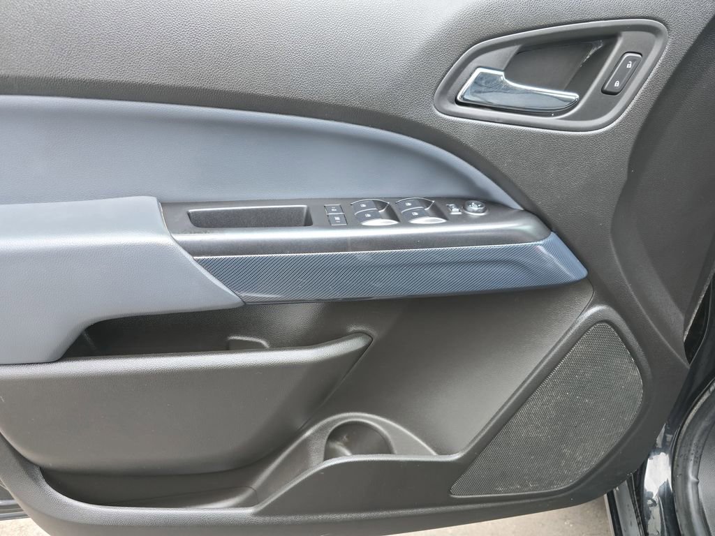 Used 2016 Chevrolet Colorado Z71 image 11