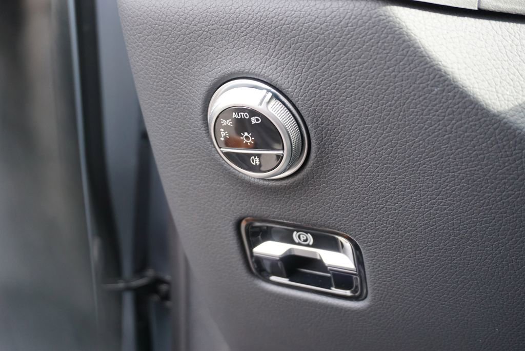 Certified 2025 Mercedes-Benz GLC 300 GLC 300 image 34