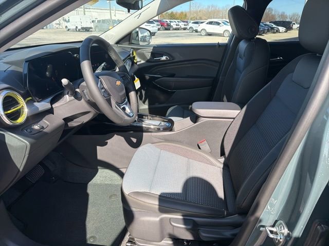 New 2026 Chevrolet Trax LT w/ Driver Confidence Package FWD image 11