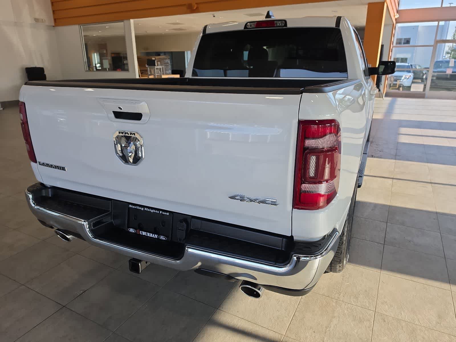 Used 2024 RAM 1500 Laramie AWD/4WD image 8