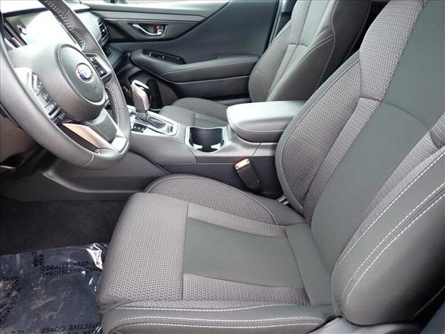 Used 2025 Subaru Outback Premium AWD/4WD image 13