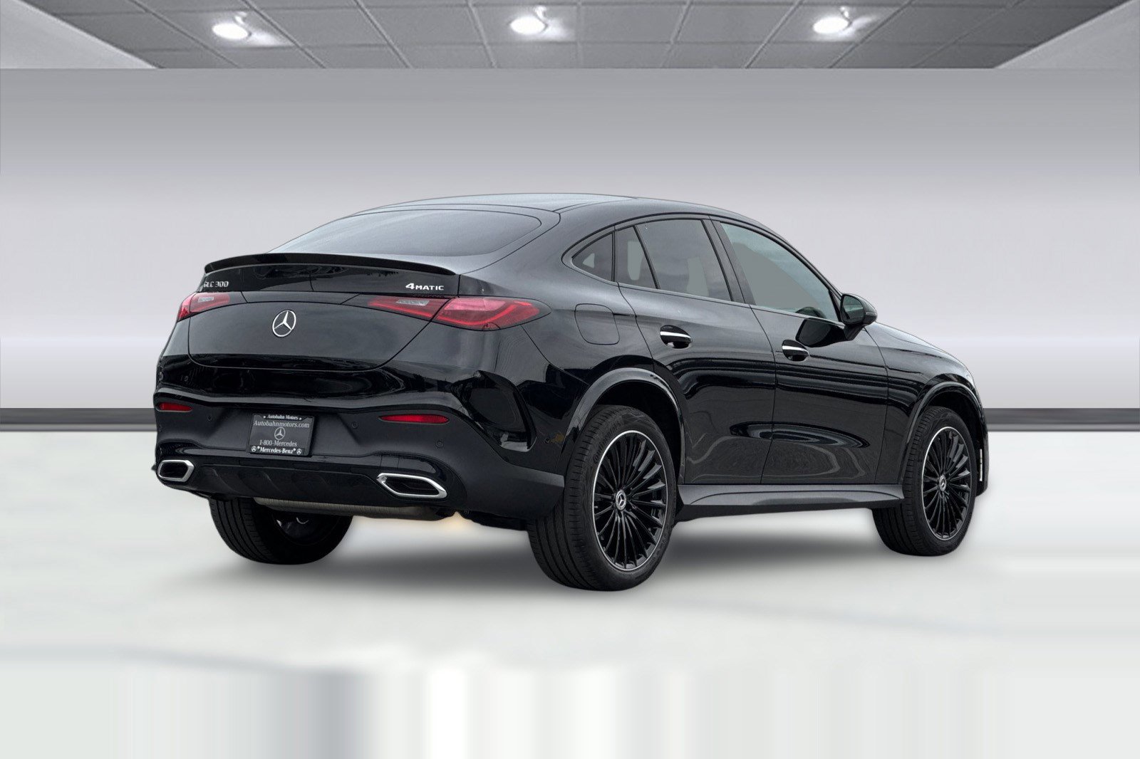 Used 2025 Mercedes-Benz GLC 300 4MATIC image 8