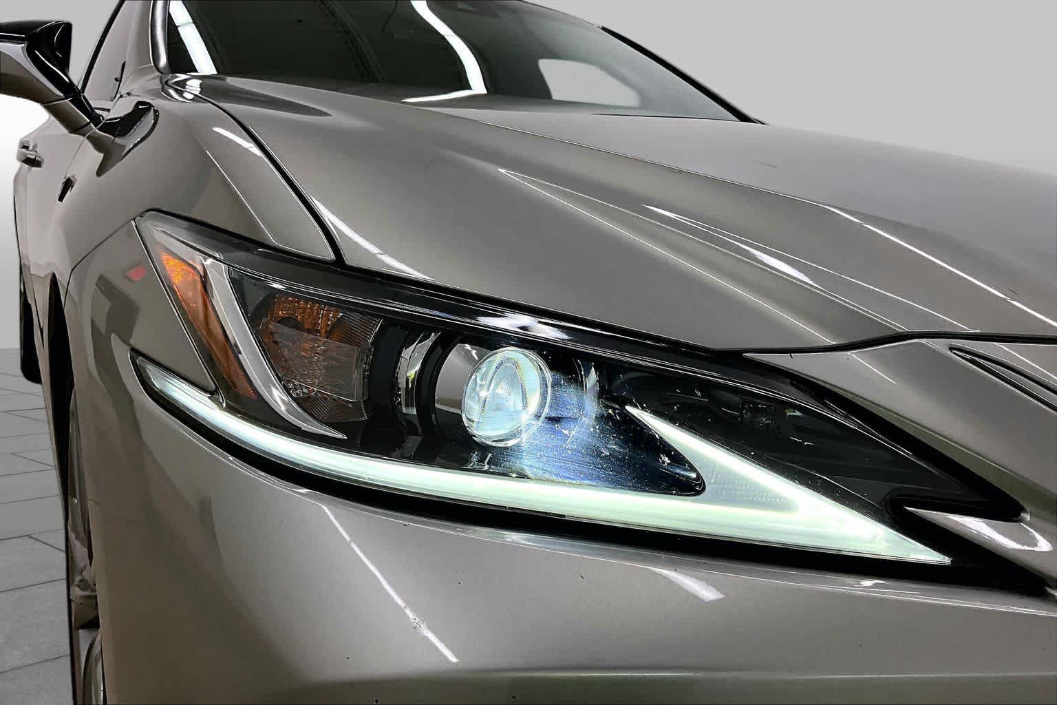 Used 2021 Lexus ES 350 F Sport w/ Accessory Package 2 FWD image 27