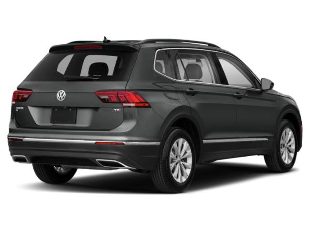 Used 2018 Volkswagen Tiguan SE w/ Front Fog Lights Package FWD image 2