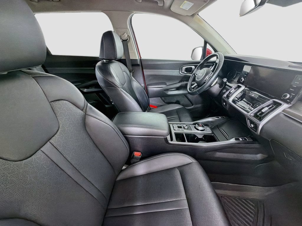 Used 2023 Kia Sorento EX AWD/4WD image 29